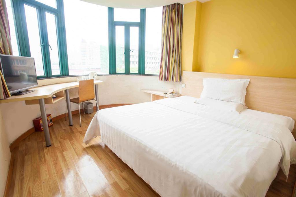 7Days Inn Yueyang East Maoling Pedestrain Street Zimmer foto